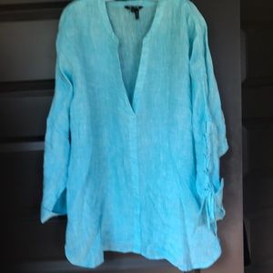 Nice and Zoe linen top